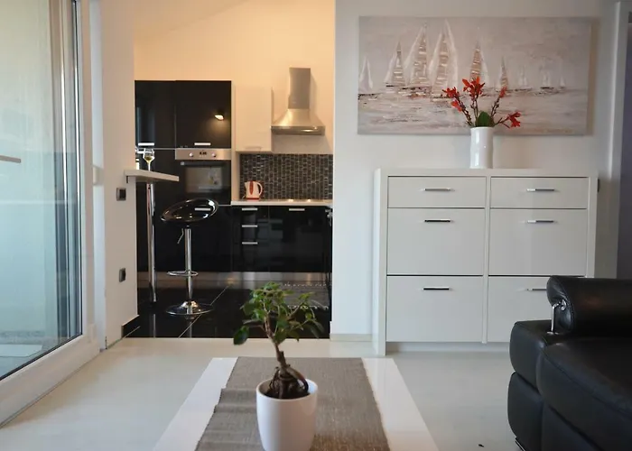 Penthouse Avangard Pag Town